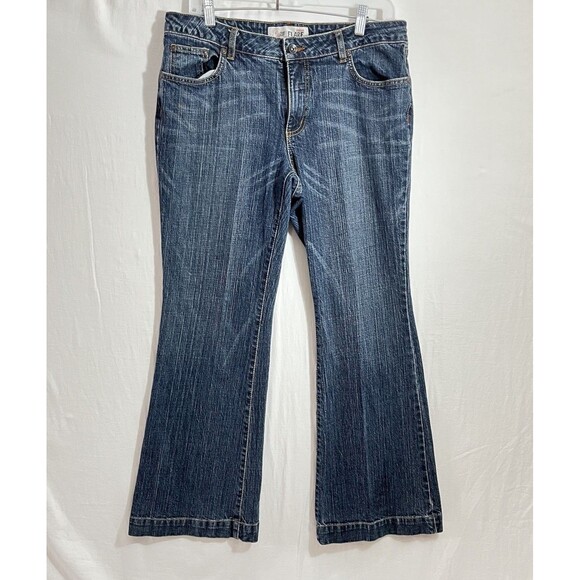 VTG Faded Glory Stretch Flare Jeans Women Size 14 Petite Blue Mid Rise 34*29 - Picture 1 of 9